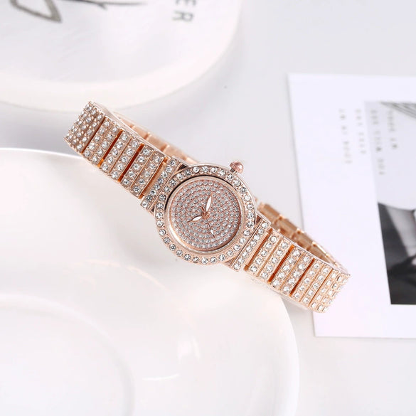 Wholesale Ladies Fashion Casual Compact Steel Band Quartz Watch With Alloy Case Round Dial And Ordinary Glass Mirror