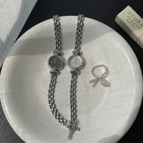 Wholesale Ladies Fashion Round Quartz Watch With Alloy Case And Strap