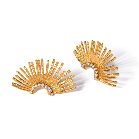 Wholesale Ladies Geometric Lines Stainless Steel Earrings With Diamond Design Light Luxury And Nonfading