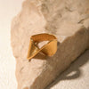 Wholesale Ladies Stainless Steel Geometric Electroplated Twist Closed Ring Fashion Jewelry