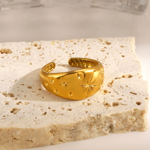 Wholesale Ladies Stainless Steel Gold Plated Star Shaped Retro Niche Design Ring