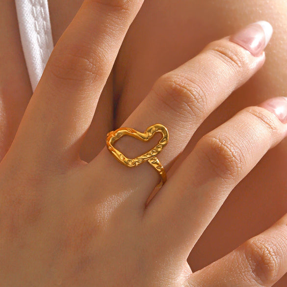 Wholesale Ladies Stainless Steel Heart Shaped Electroplated Love Ring