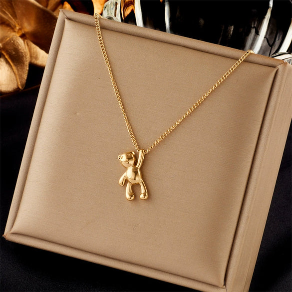 Wholesale Ladies Stainless Steel Heartshaped Pendant Necklace With Electroplating Process And Vintage Design