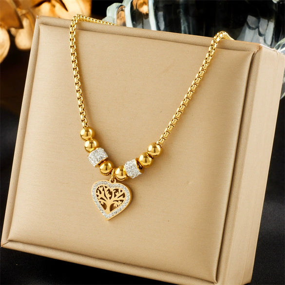 Wholesale Ladies Stainless Steel Heartshaped Pendant Necklace With Electroplating Process And Vintage Design
