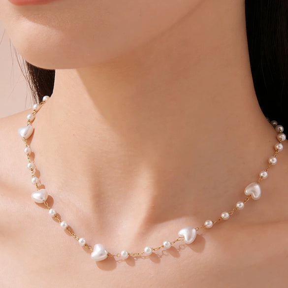 Wholesale Light Luxury Electroplated Stainless Steel Heartshaped Pearl Clavicle Necklace For Women