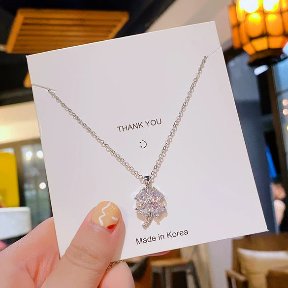 Wholesale Light Luxury Fashion Titanium Steel Women's Fourleaf Clover Pendant Necklace With Diamond Design