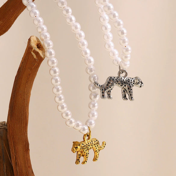 Wholesale Light Luxury Geometric Cut Out Tiger Pendant Stainless Steel 18K Electroplated Necklace For Women