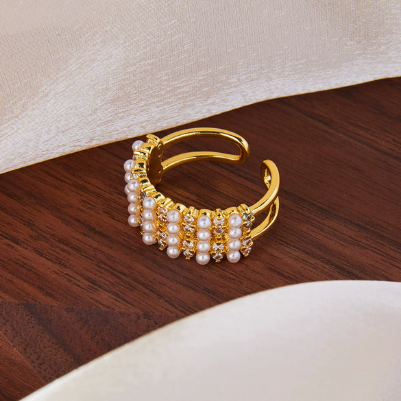 Wholesale Light Luxury Geometric Diamondencrusted Copper Ring