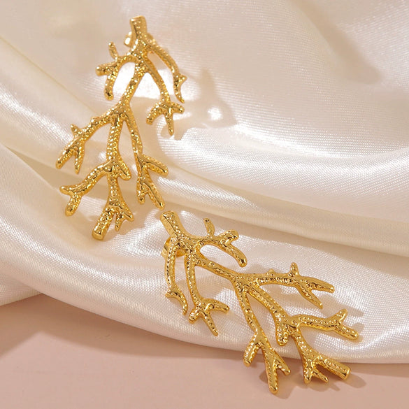Wholesale Light Luxury Geometric Heart Shape Stamped Stainless Steel Earrings For Women