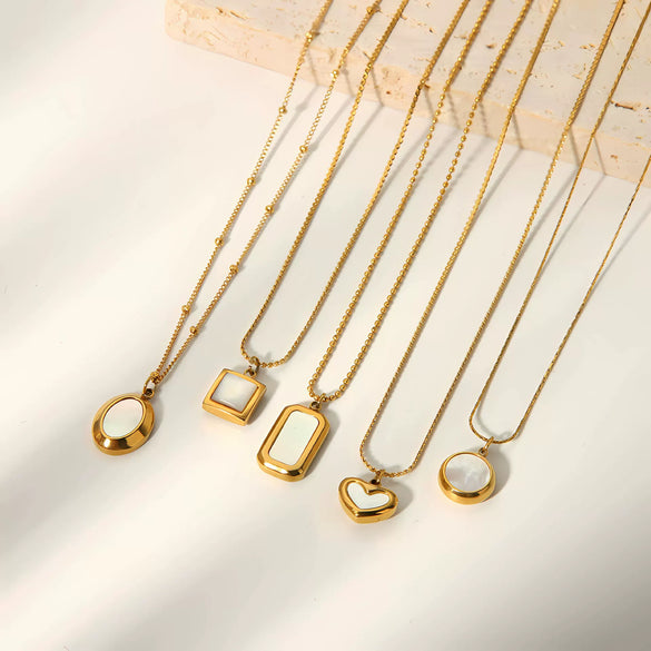Wholesale Light Luxury Geometric Heart Stainless Steel Plated Pendant Necklace For Women