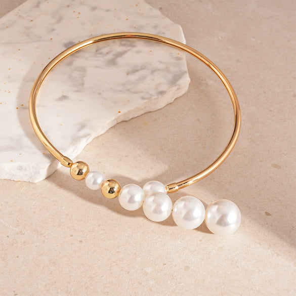 Wholesale Light Luxury Geometric Imitation Pearl Necklace With Electroplating For Women Clavicle Chain Choker