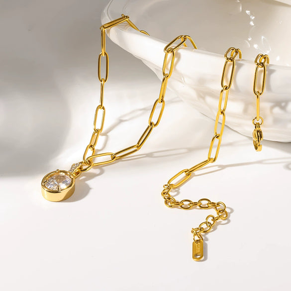 Wholesale Light Luxury Geometric Oval Zircon Pendant Clavicle Chain 18K Gold Plated Stainless Steel Necklace For Women