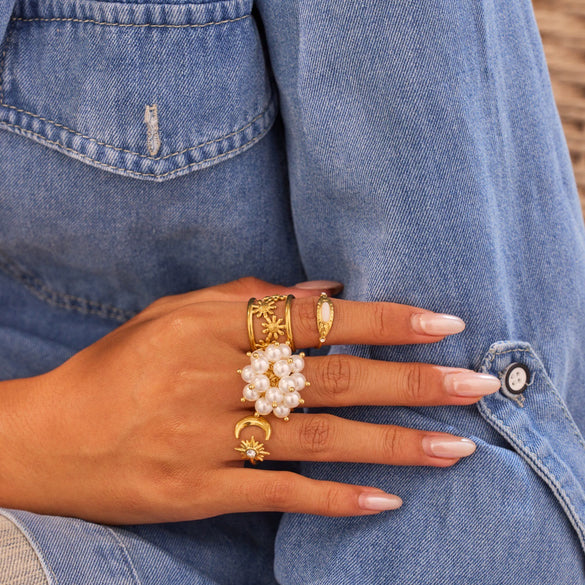 Wholesale Light Luxury Geometric Pearl Flower Stainless Steel Electroplated Women's Ring Accessories
