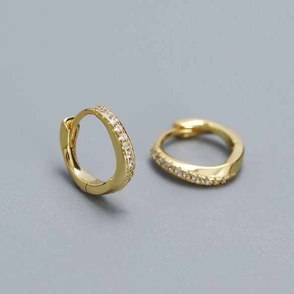 Wholesale Light Luxury Geometric S925 Silver Diamondembedded Earrings For Women With Electroplating