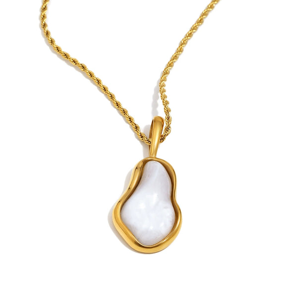 Wholesale Light Luxury Geometric Stainless Steel Vacuum Plated 18K Gold Imitation Baroque Pearl Shape Pendant Necklace For Women