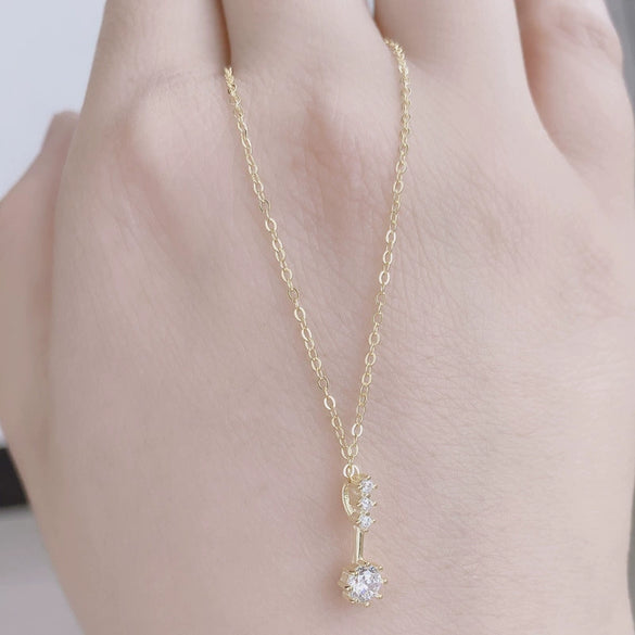 Wholesale Light Luxury Geometric 925 Sterling Silver Necklace With Four Diamond Zircon Pendant And Ochain Microinlay Style For Women