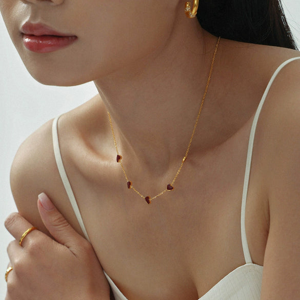 Wholesale Light Luxury Heartshaped Stainless Steel Weight Glaze Clavicle Chain With Electroplating For Women