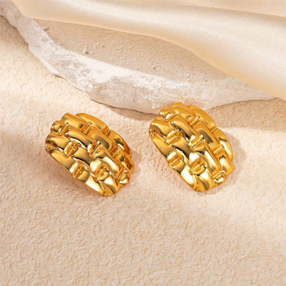 Wholesale Light Luxury High End Asymmetrical Titanium Steel Earrings For Women With Geometric Design And Electroplating Treatment