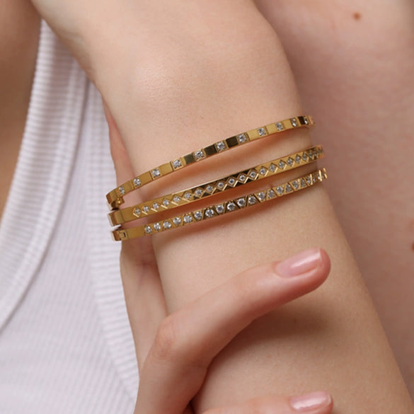 Wholesale Light Luxury Inlaid Zircon 18K Gold Plated Titanium Steel And Stainless Steel Bracelet For Women
