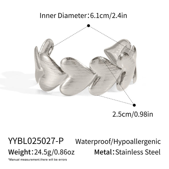Wholesale Light Luxury Love Bracelet For Girls Titanium Steel Waterproof Non Fading Hypoallergenic Electroplated