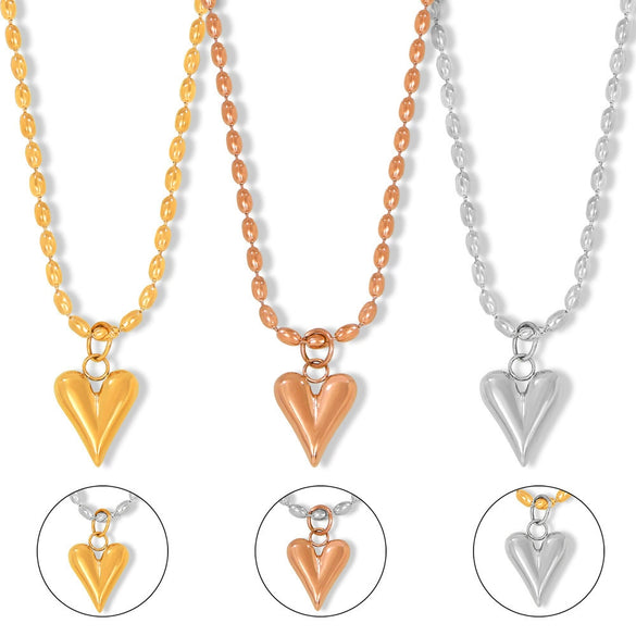 Wholesale Light Luxury Niche Design Heart Shaped Titanium Steel Rice Bead Necklace Electroplated 18K Gold For Women