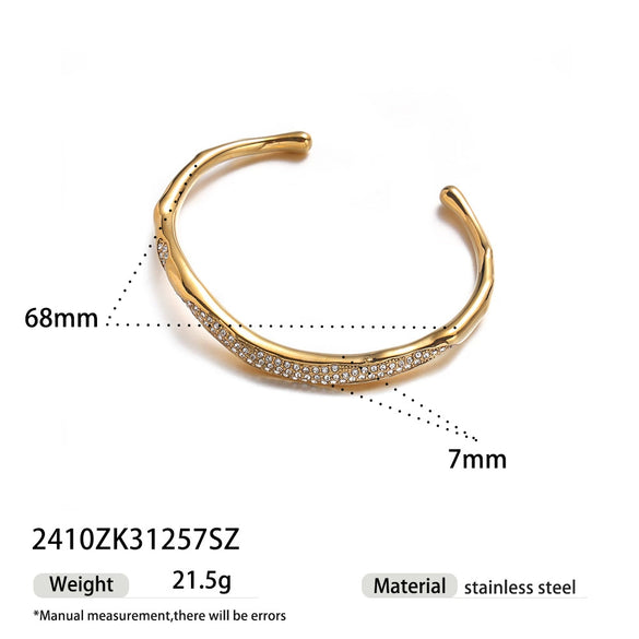 Wholesale Light Luxury Niche Ins Style Minimalist Women's Stainless Steel And Titanium Steel Jewelry Set Goldplated Electroplated Sweater Chain Necklace And Accessories