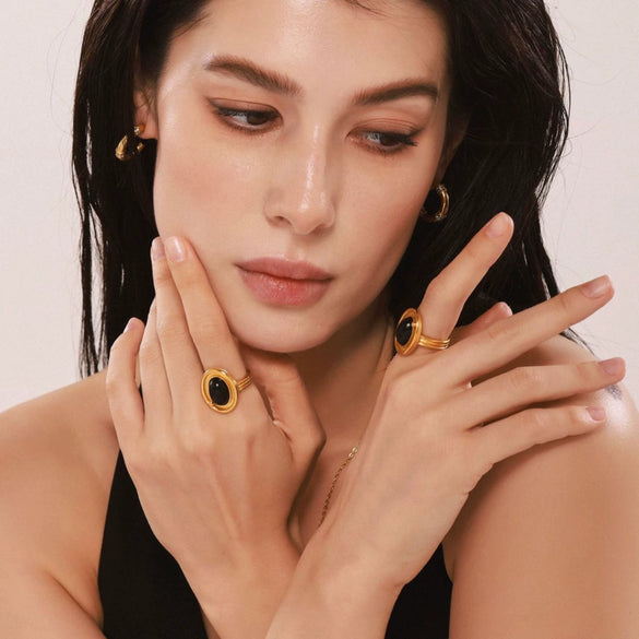 Wholesale Light Luxury Oval Geometric Stainless Steel Black Onyx Ring With Electroplating