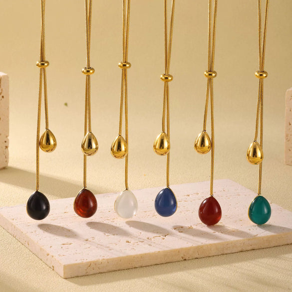 Wholesale Light Luxury Resin Tassel Pendant Stainless Steel 18K Gold Plated Long Necklace With Woolen Chain And Geometric Design