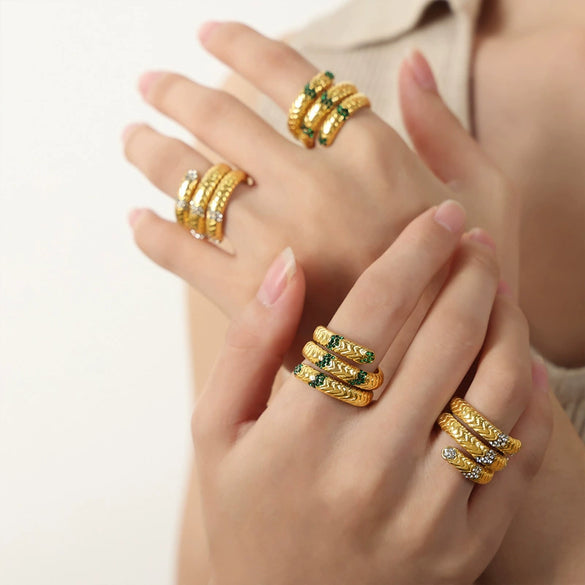 Wholesale Light Luxury Retro 316L Stainless Steel Gold Plated Open Ring Jewelry With Color Diamond And Geometric Pattern For Women