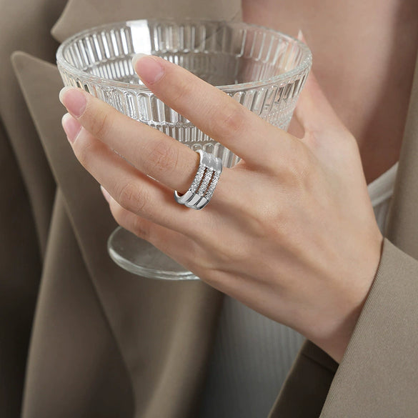 Wholesale Light Luxury Retro Titanium Steel Ring With 18K Gold Plated And Inlaid Czech Diamond Geometric Pattern For Women