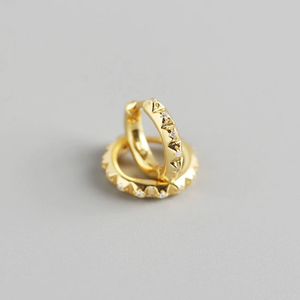 Wholesale Light Luxury S925 Sterling Silver Geometric Metal Gear Diamond Punk Style Ear Buckle Earrings For Women With Electroplating
