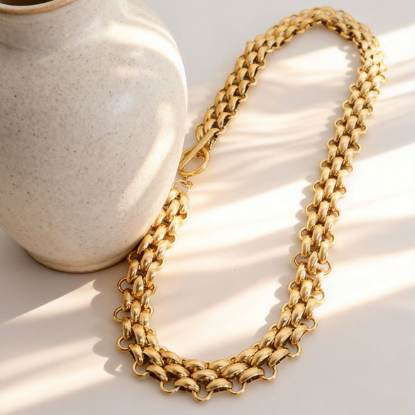 Wholesale Light Luxury Stainless Steel 18K Gold Electroplated Ot Buckle Necklace And Bracelet Set For Women