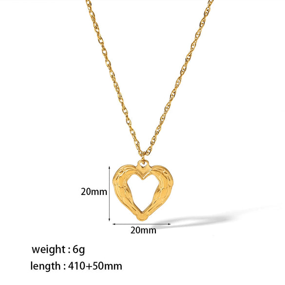Wholesale Light Luxury Stainless Steel Love Snakeshaped Clavicle Necklace With Heart And Star Patterns For Women Electroplated