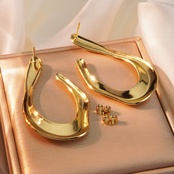 Wholesale Light Luxury Stamping Stainless Steel Geometric Ushaped Asymmetrical Earrings For Women