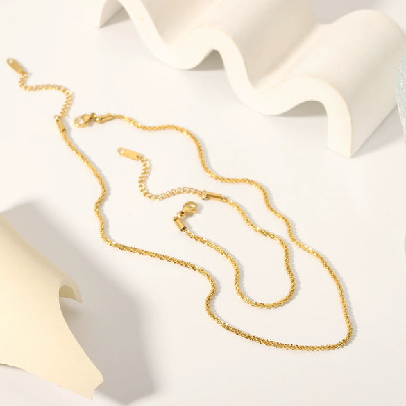 Wholesale Light Luxury Star Shaped Stainless Steel And Titanium Steel Clavicle Chain And Bracelet With Vacuum Real Gold Electroplating In Pvd Furnace