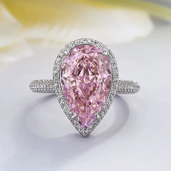 Wholesale Light Luxury Style Copper Ring Inlaid With Zircon In Drop Shape And Geometric Pattern For Ladies