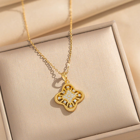 Wholesale Light Luxury Style Geometric Wave Pattern 18K Gold Plated Copper Pendant O Word Chain Necklace For Women