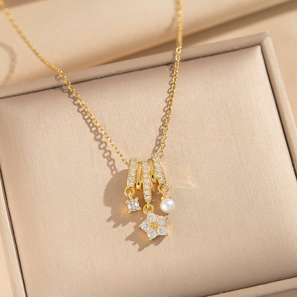 Wholesale Light Luxury Style Geometric Wave Pattern 18K Gold Plated Copper Pendant O Word Chain Necklace For Women