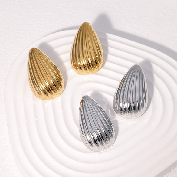 Wholesale Light Luxury Style Stainless Steel Electroplated Geometric Heart And Drop Shape Earrings For Women