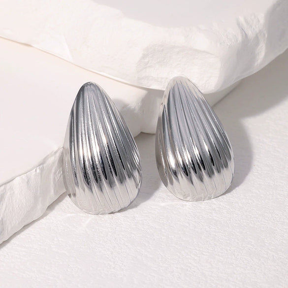 Wholesale Light Luxury Style Stainless Steel Electroplated Geometric Heart And Drop Shape Earrings For Women