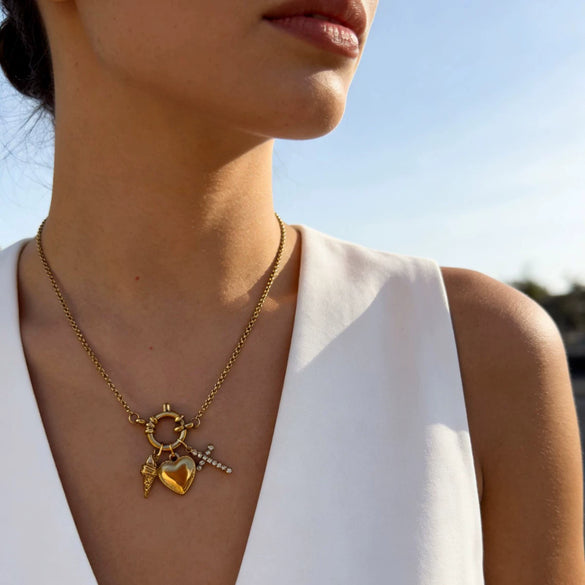 Wholesale Light Luxury Style Stainless Steel Heart Shape Cross Round Chain Women's Necklace With Polished Plating