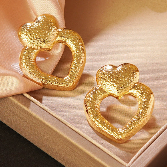 Wholesale Light Luxury Style Stainless Steel Stamped Heart Shape Earrings For Women