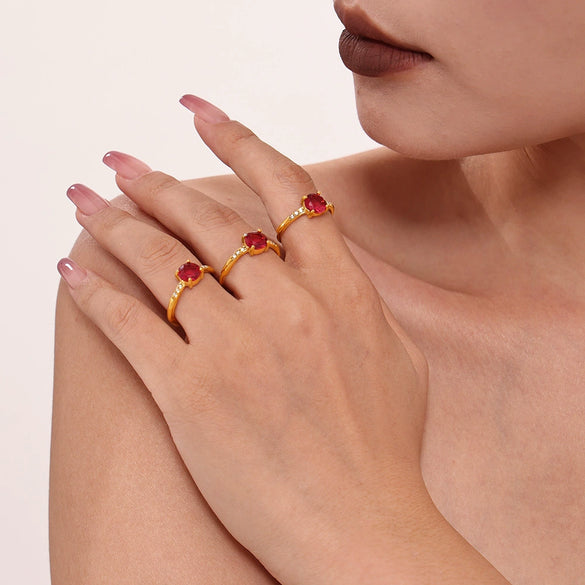 Wholesale Light Luxury Style Stainless Steel Zircon Claw Side Opening Adjustment Ring With Pvd Plated Real Gold And Geometric Design