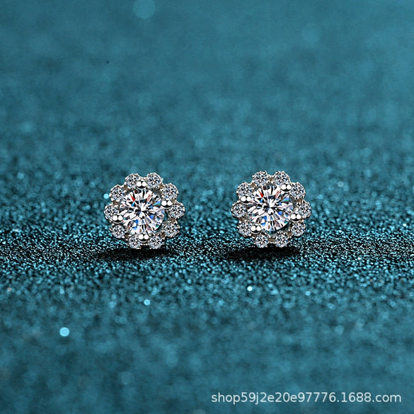 Wholesale Light Luxury Style 925 Sterling Silver Flower Pattern Electroplated Women's Fourclaw Round Earrings
