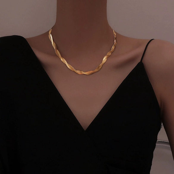 Wholesale Light Luxury Titanium Steel Double Layer Overlapping Necklace With Geometric Design And Electroplating Treatment For Women And Men Snake Bone And Blade Chain
