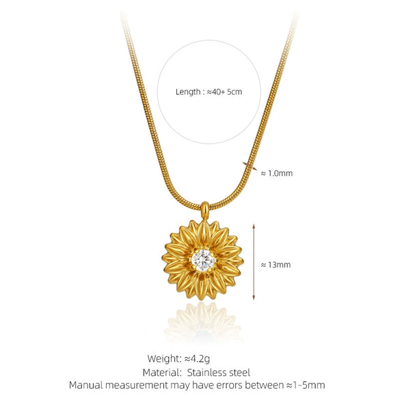 Wholesale Light Luxury Titanium Steel Flower Diamond Necklace For Women