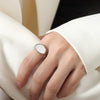 Wholesale Light Luxury White Sea Shell Open Ring For Women Titanium Steel With 18K Gold Non Fading Electroplating Geometric Design