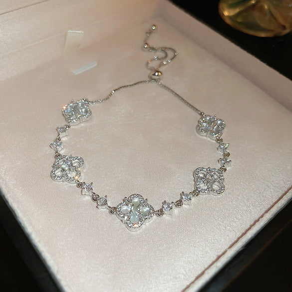 Wholesale Light Luxury Women's Copper Zircon Horseshoe Buckle Geometric Bracelet 18K Real Gold Electroplated