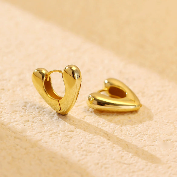 Wholesale Light Luxury Women's Earrings S925 Silver Heart Shape Electroplating Minimalist Geometric Design