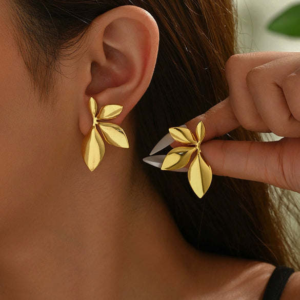 Wholesale Light Luxury Women's Hydraulic Pressure Stainless Steel Leaf Earrings